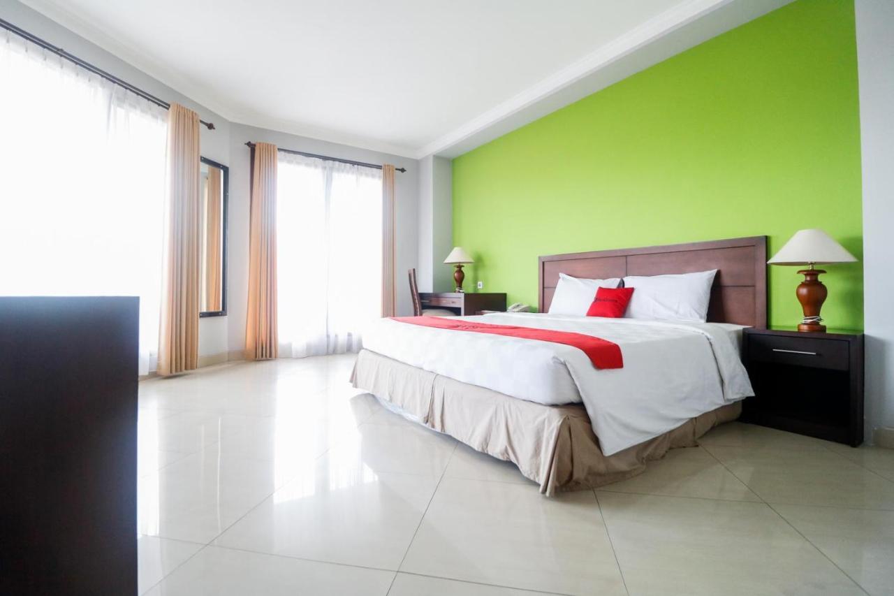 Reddoorz Premium @ Bukit Damai Indah Hotel Balikpapan  Exterior photo